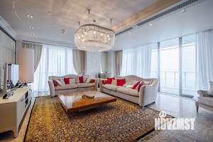 3-к квартира, вторичка, 95м2, 18/27 этаж