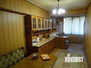 3-к квартира, вторичка, 98м2, 1/6 этаж