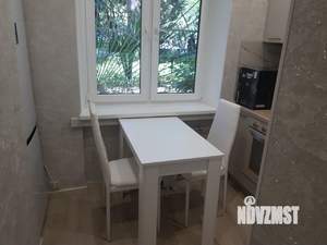 2-к квартира, вторичка, 42м2, 1/5 этаж