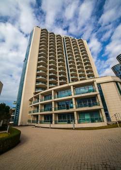 3-к квартира, вторичка, 130м2, 9/18 этаж