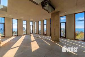 Студия квартира, вторичка, 180м2, 7/7 этаж